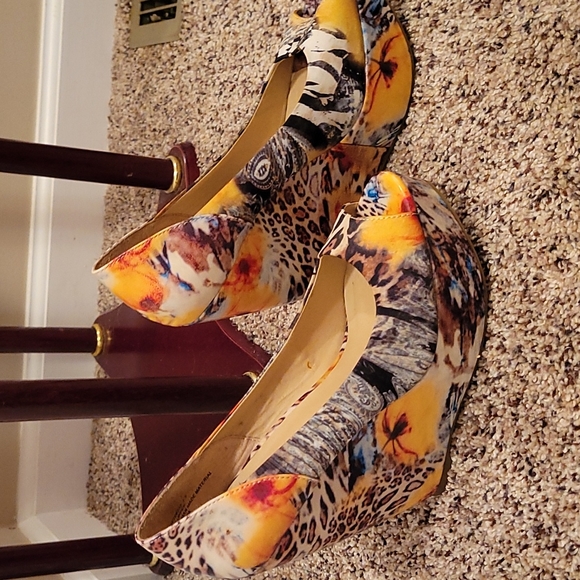 Zigi Soho Shoes - Wedge Animal Print Shoes